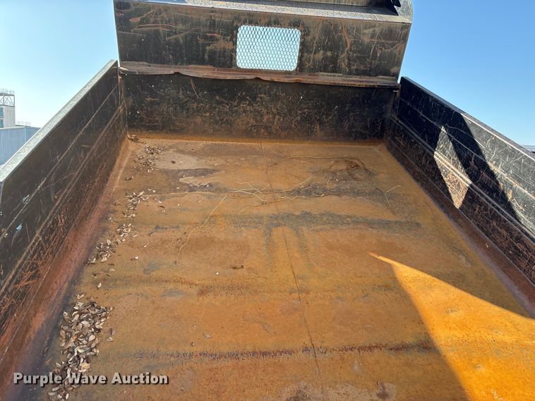 image for item ES5560 2005 Ford F450 Super Duty XL Crew Cab dump truck