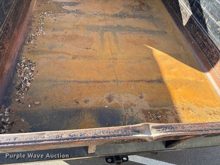 image for item ES5560 2005 Ford F450 Super Duty XL Crew Cab dump truck