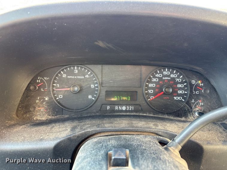 image for item ES5560 2005 Ford F450 Super Duty XL Crew Cab dump truck