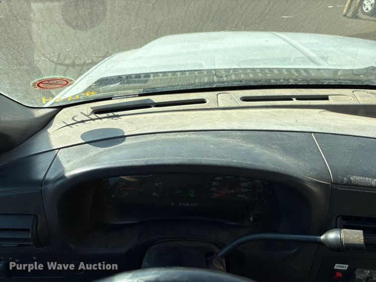 image for item ES5560 2005 Ford F450 Super Duty XL Crew Cab dump truck