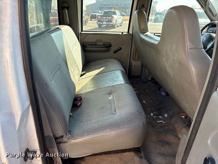 image for item ES5560 2005 Ford F450 Super Duty XL Crew Cab dump truck