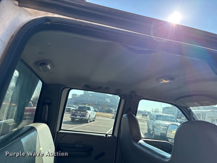 image for item ES5560 2005 Ford F450 Super Duty XL Crew Cab dump truck