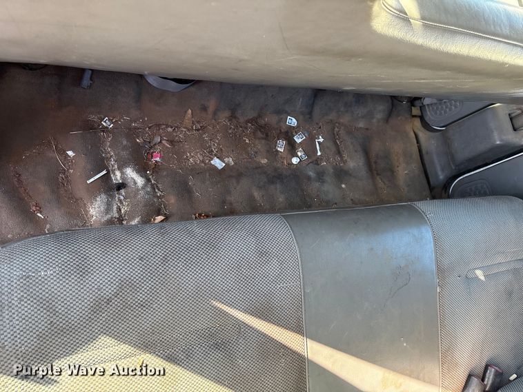 image for item ES5560 2005 Ford F450 Super Duty XL Crew Cab dump truck