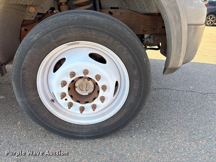 image for item ES5560 2005 Ford F450 Super Duty XL Crew Cab dump truck