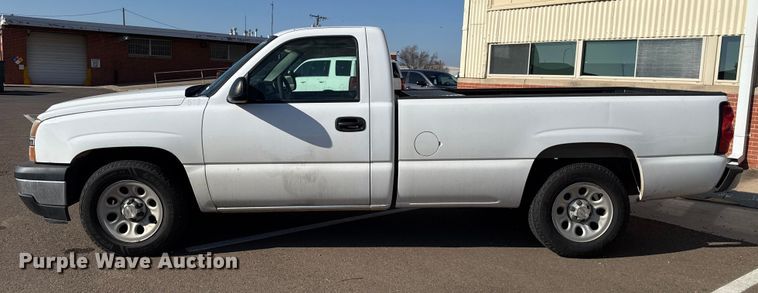 image for item ES5562 2006 Chevrolet Silverado 1500 pickup truck