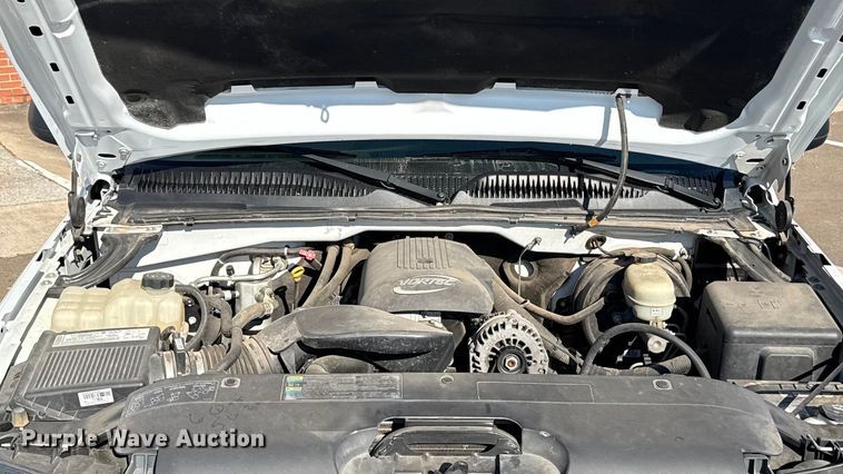 image for item ES5562 2006 Chevrolet Silverado 1500 pickup truck