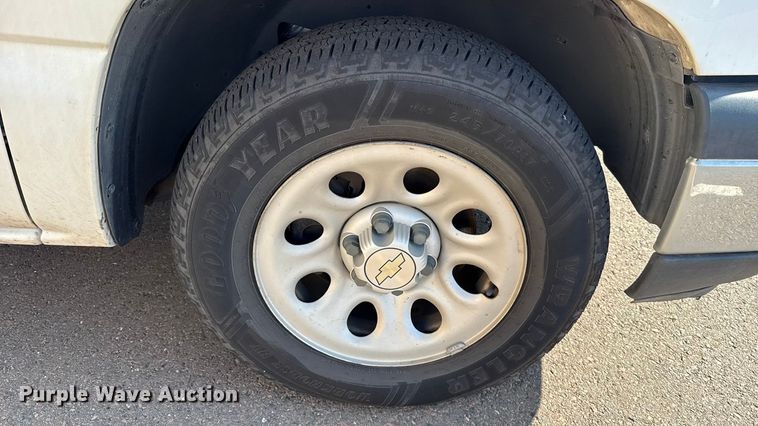 image for item ES5562 2006 Chevrolet Silverado 1500 pickup truck