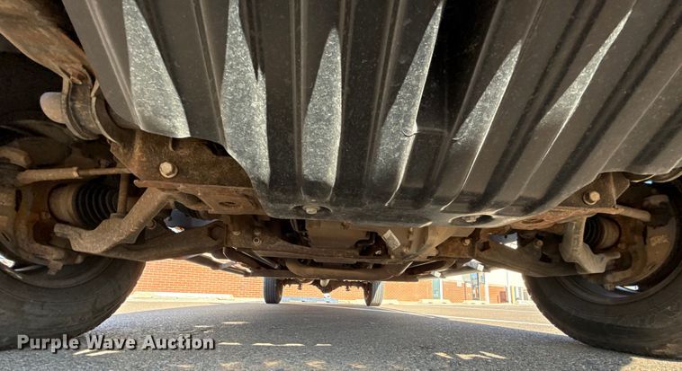 image for item ES5563 2010 Chevrolet Silverado 2500 Crew Cab pickup truck