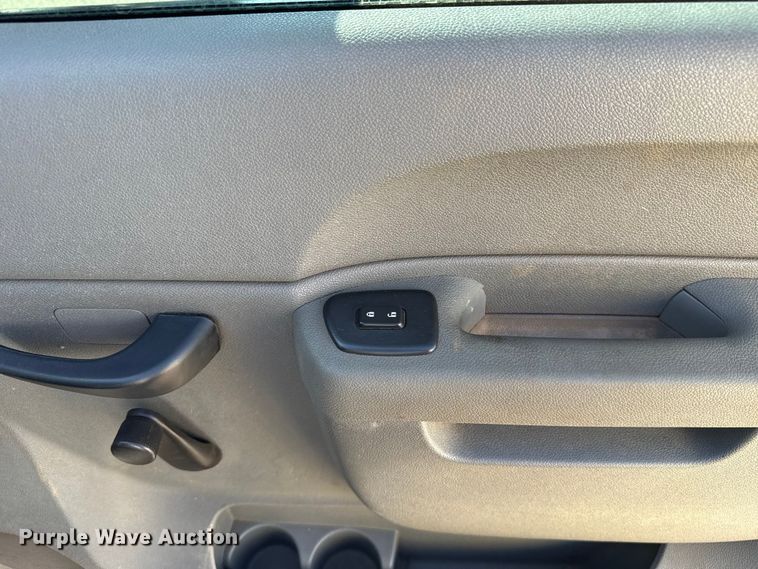 image for item ES5563 2010 Chevrolet Silverado 2500 Crew Cab pickup truck