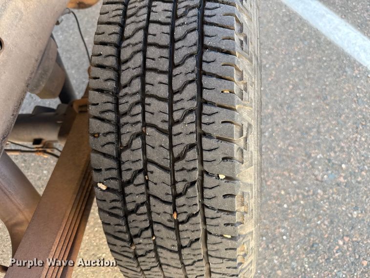 image for item ES5563 2010 Chevrolet Silverado 2500 Crew Cab pickup truck