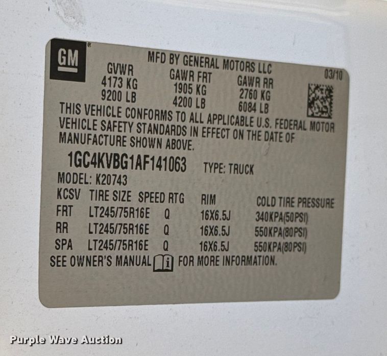 image for item ES5563 2010 Chevrolet Silverado 2500 Crew Cab pickup truck