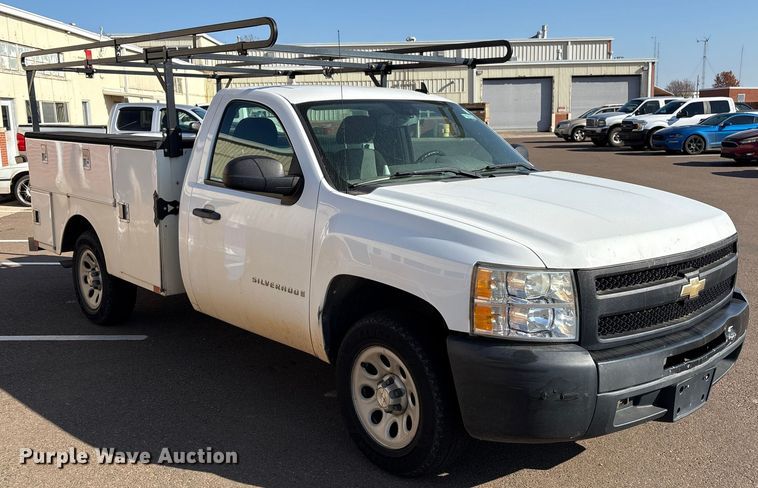 image for item ES5564 2009 Chevrolet Silverado 1500 utility bed pickup truck