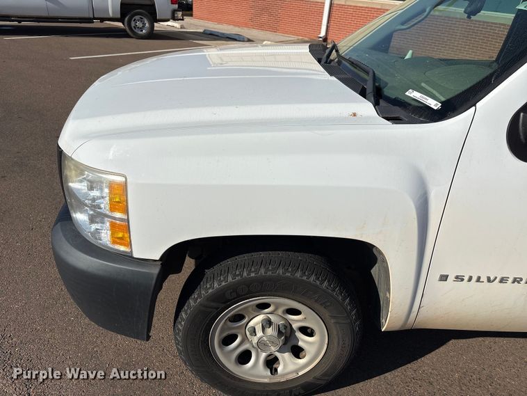 image for item ES5564 2009 Chevrolet Silverado 1500 utility bed pickup truck