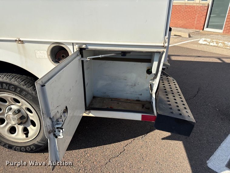 image for item ES5564 2009 Chevrolet Silverado 1500 utility bed pickup truck