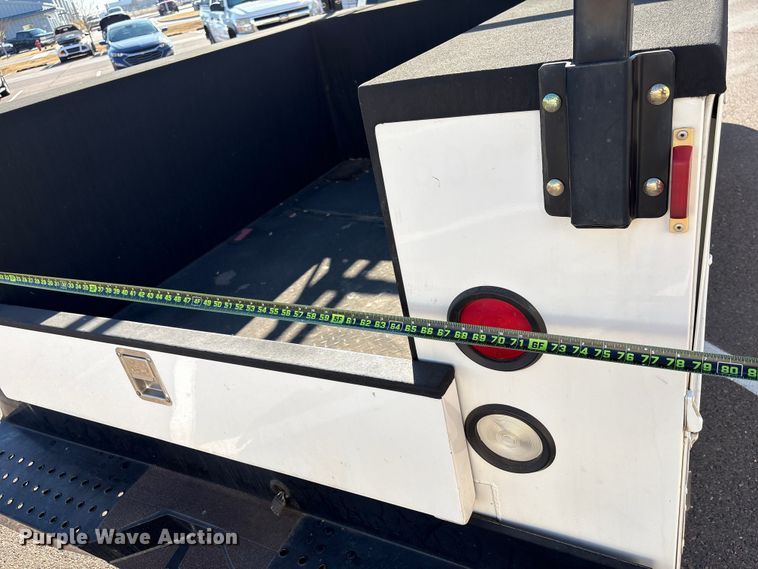 image for item ES5564 2009 Chevrolet Silverado 1500 utility bed pickup truck