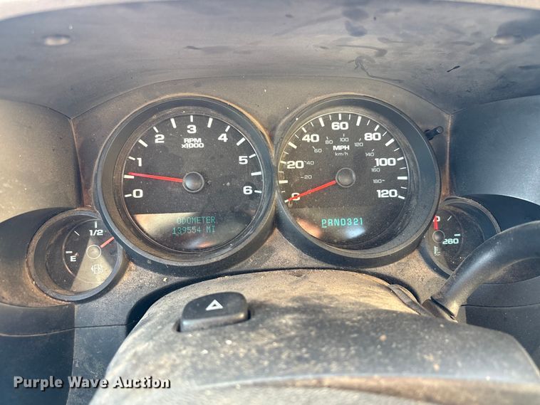 image for item ES5564 2009 Chevrolet Silverado 1500 utility bed pickup truck