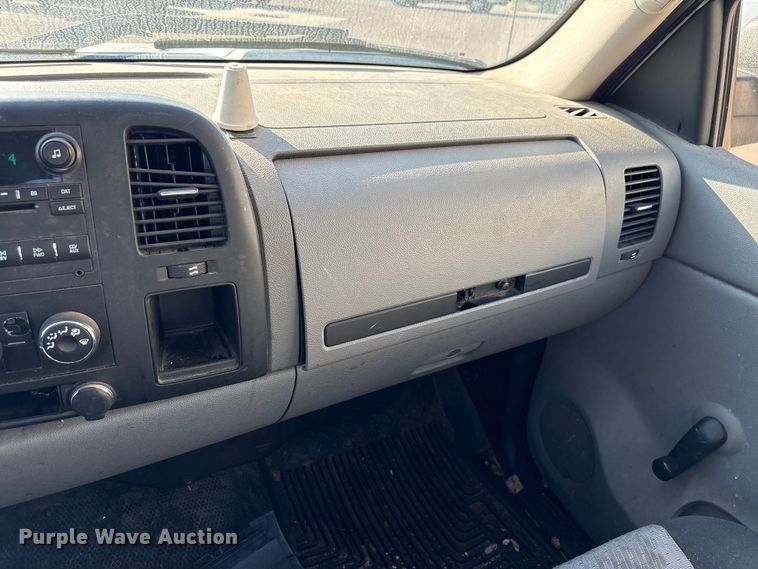 image for item ES5564 2009 Chevrolet Silverado 1500 utility bed pickup truck