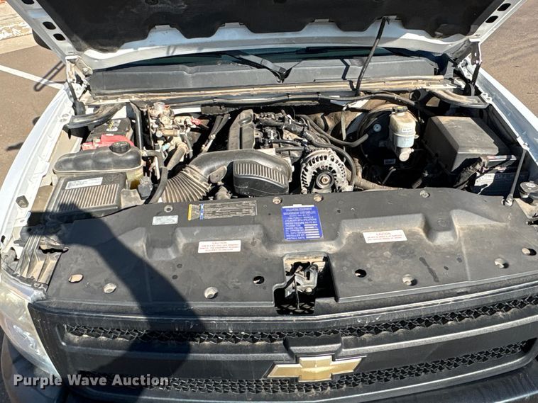 image for item ES5564 2009 Chevrolet Silverado 1500 utility bed pickup truck