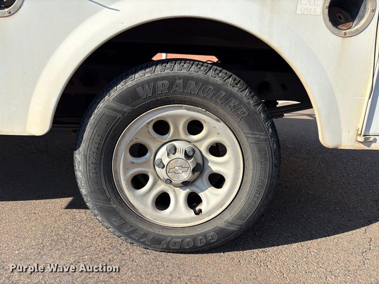 image for item ES5564 2009 Chevrolet Silverado 1500 utility bed pickup truck