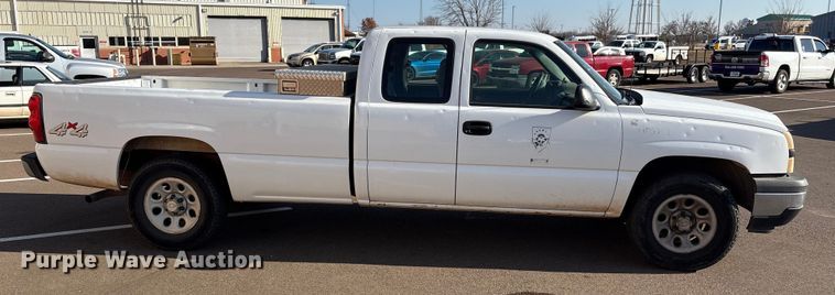 image for item ES5565 2006 Chevrolet Silverado 1500 Ext. Cab pickup truck