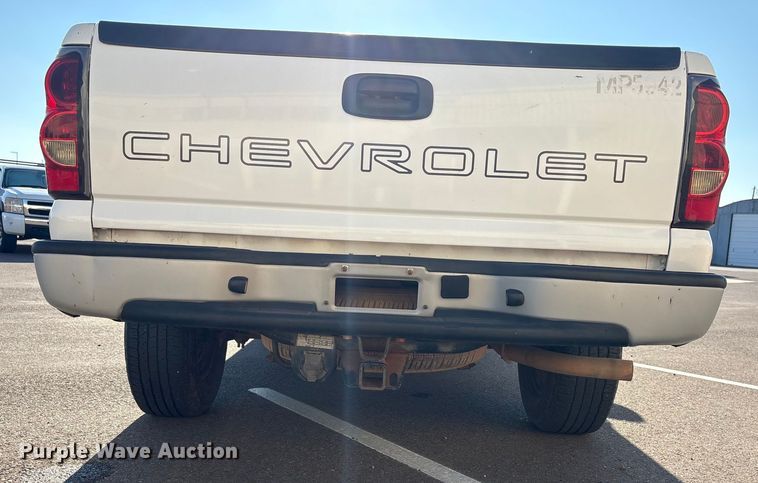 image for item ES5565 2006 Chevrolet Silverado 1500 Ext. Cab pickup truck