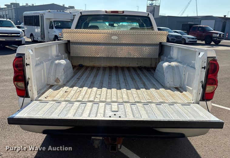 image for item ES5565 2006 Chevrolet Silverado 1500 Ext. Cab pickup truck