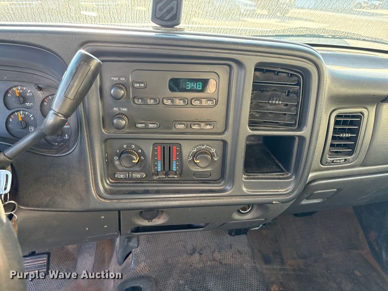 image for item ES5565 2006 Chevrolet Silverado 1500 Ext. Cab pickup truck