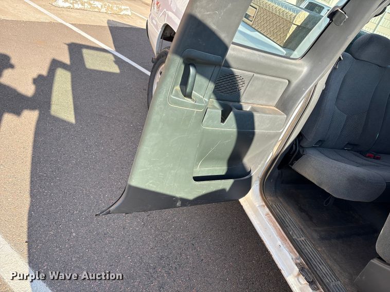 image for item ES5565 2006 Chevrolet Silverado 1500 Ext. Cab pickup truck