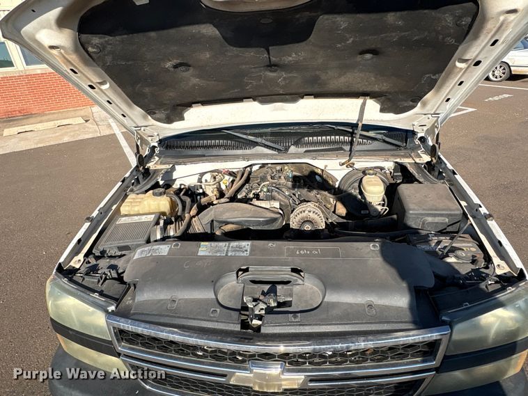 image for item ES5565 2006 Chevrolet Silverado 1500 Ext. Cab pickup truck