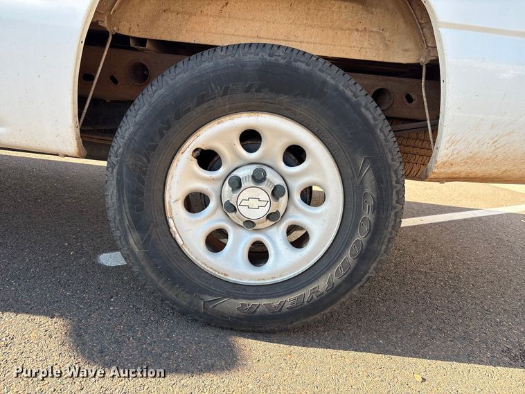 image for item ES5565 2006 Chevrolet Silverado 1500 Ext. Cab pickup truck