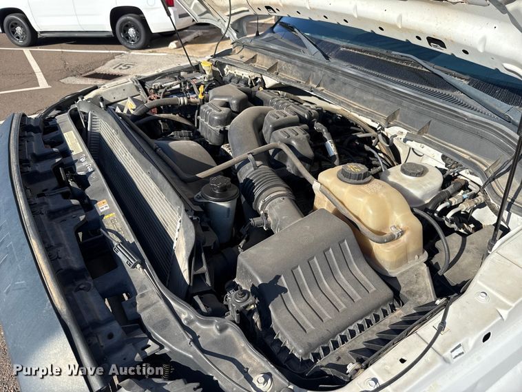 image for item ES5566 2014 Ford F350 Super Duty XL truck cab and chassis