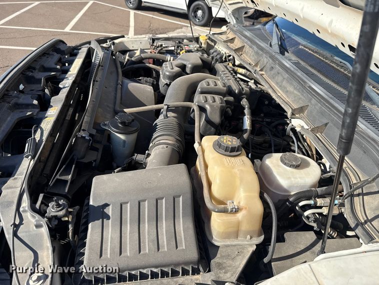 image for item ES5566 2014 Ford F350 Super Duty XL truck cab and chassis