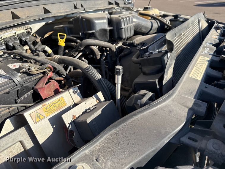 image for item ES5566 2014 Ford F350 Super Duty XL truck cab and chassis