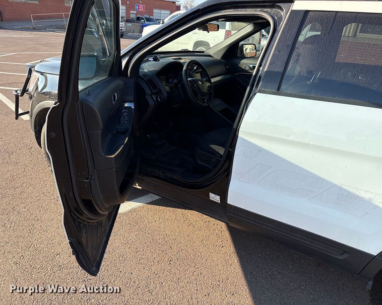 image for item ES5569 2016 Ford Explorer SUV