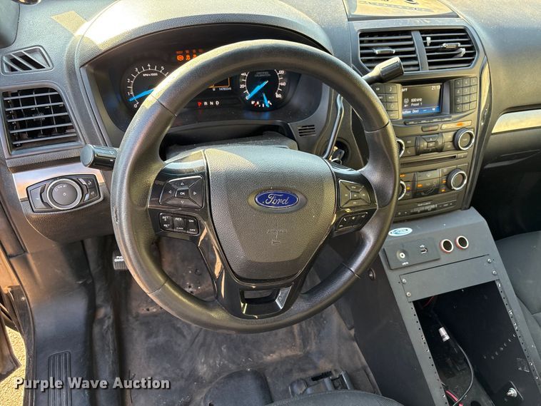 image for item ES5569 2016 Ford Explorer SUV