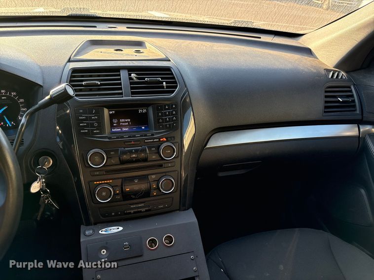 image for item ES5569 2016 Ford Explorer SUV