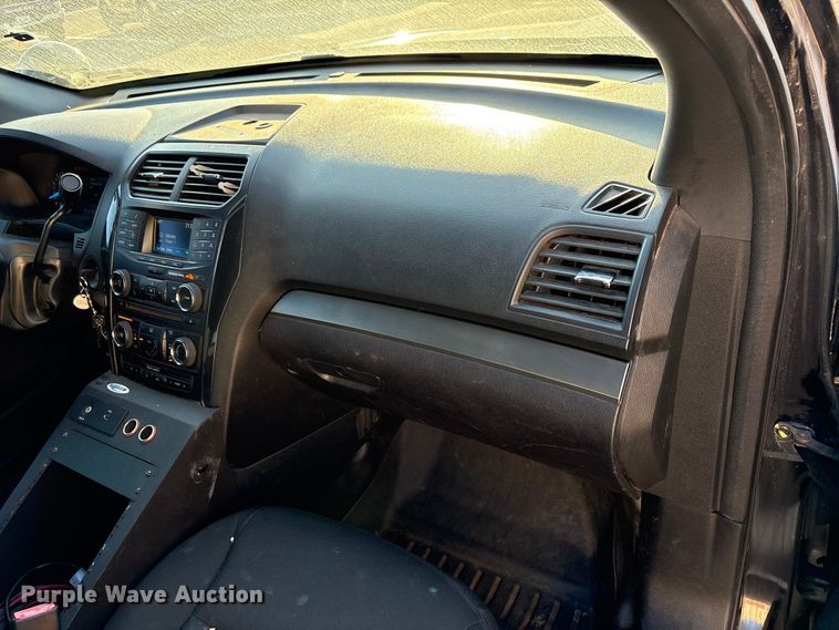 image for item ES5569 2016 Ford Explorer SUV