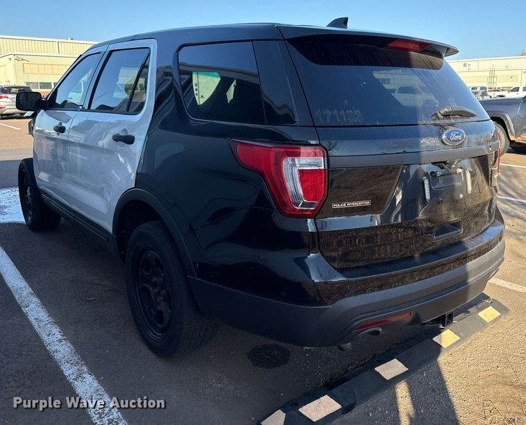 image for item ES5571 2017 Ford Explorer Police Interceptor SUV
