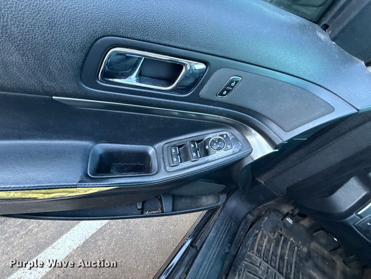 image for item ES5571 2017 Ford Explorer Police Interceptor SUV