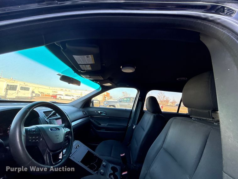 image for item ES5571 2017 Ford Explorer Police Interceptor SUV