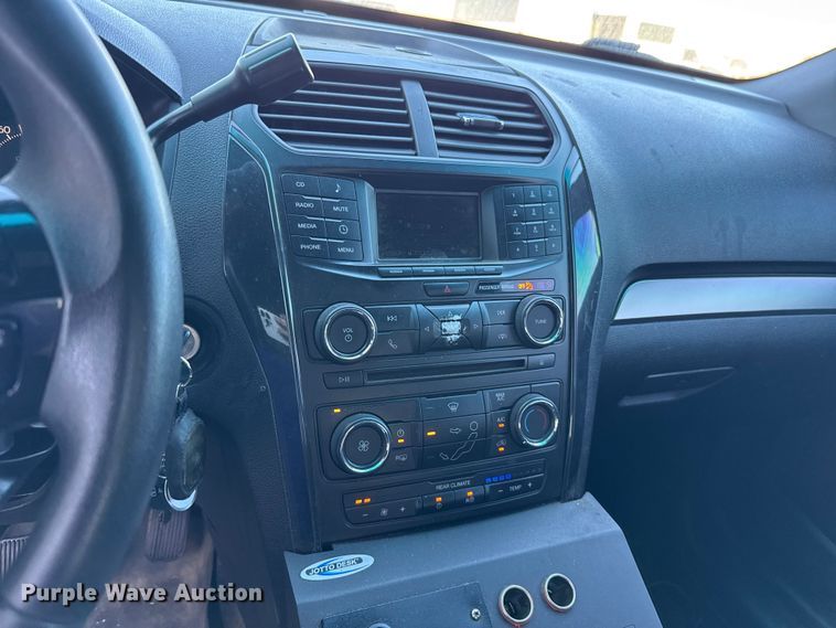 image for item ES5571 2017 Ford Explorer Police Interceptor SUV