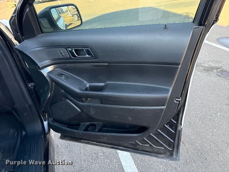 image for item ES5571 2017 Ford Explorer Police Interceptor SUV