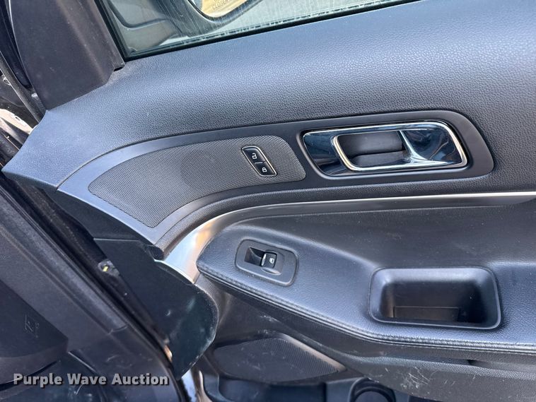 image for item ES5571 2017 Ford Explorer Police Interceptor SUV