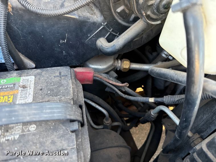 image for item ES5572 2001 Chevrolet Express 1500 van