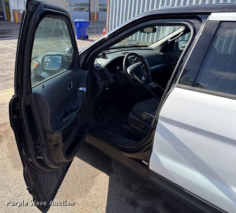 image for item ES5575 2013 Ford Explorer Police Interceptor SUV