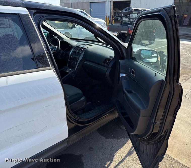 image for item ES5575 2013 Ford Explorer Police Interceptor SUV