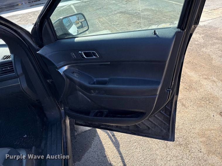 image for item ES5575 2013 Ford Explorer Police Interceptor SUV