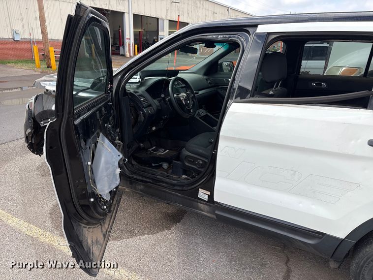 image for item ES5576 2017 Ford Explorer Police Interceptor SUV