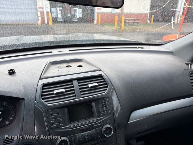 image for item ES5576 2017 Ford Explorer Police Interceptor SUV