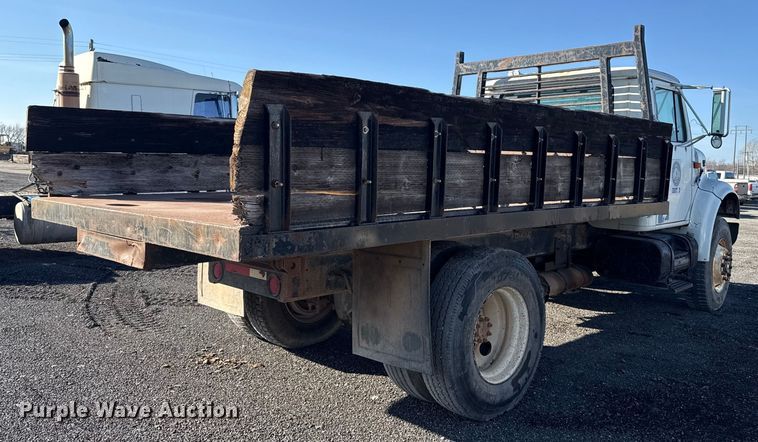 image for item ES5607 1997 International 4900 dump flatbed truck